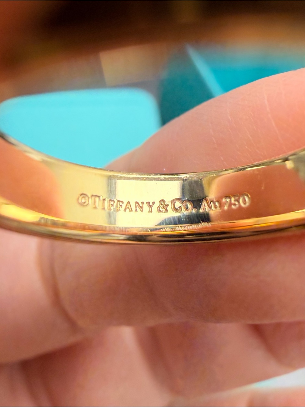 Tiffany & Co. Forever Wedding Band Ring in Yellow Gold, 4.5 mm Wide - Picture 8 of 9
